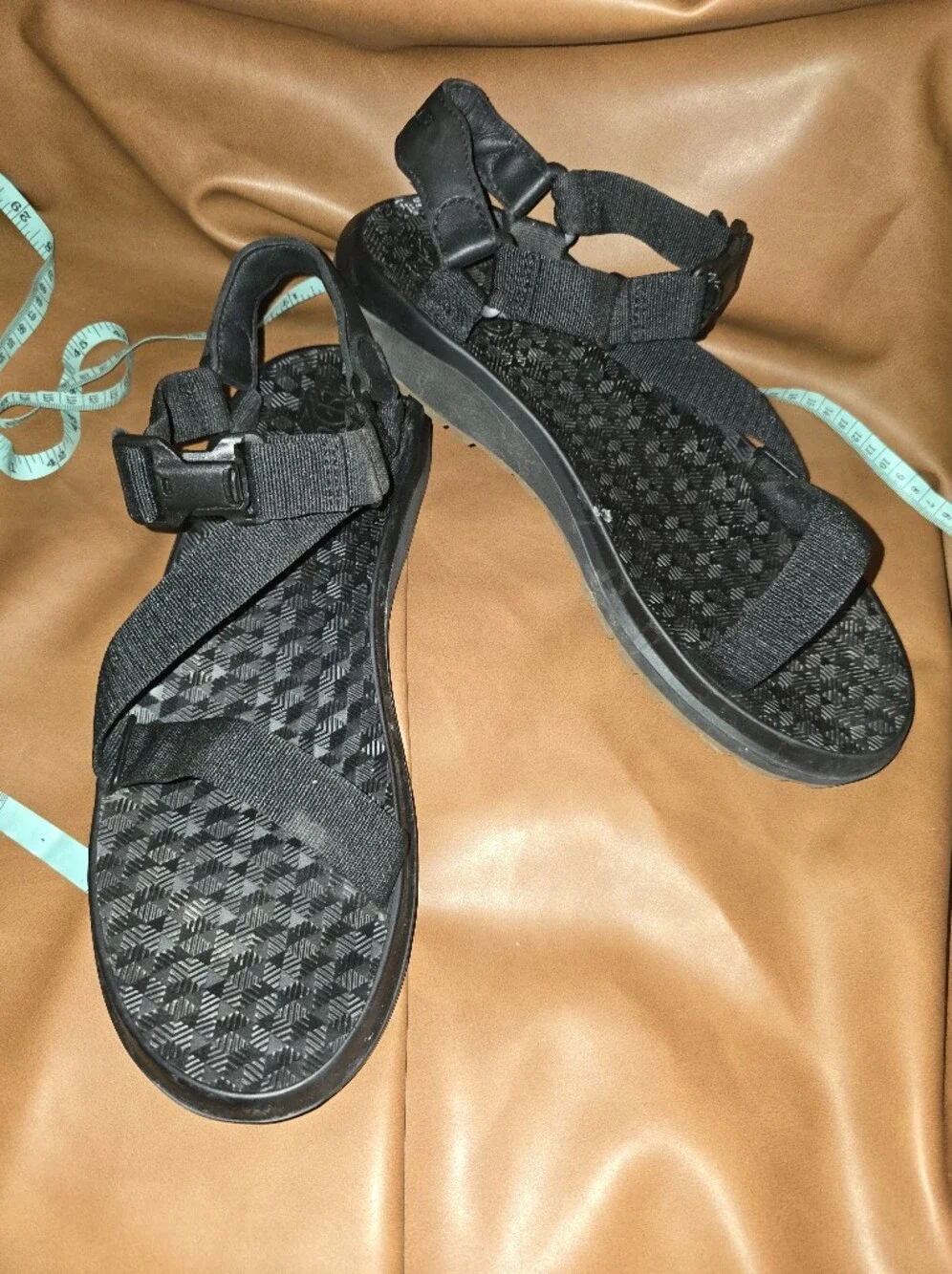 Mens Size 13 Danner Black Strappy Sport Sandals